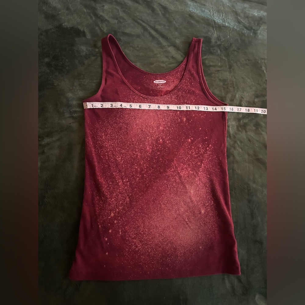 Old Navy Ribbed Tank Top Bleach Dyed Burgundy Slim Fit Tank Large - Picture 6 of 8